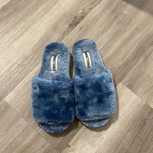 Minnetonka House Shoes